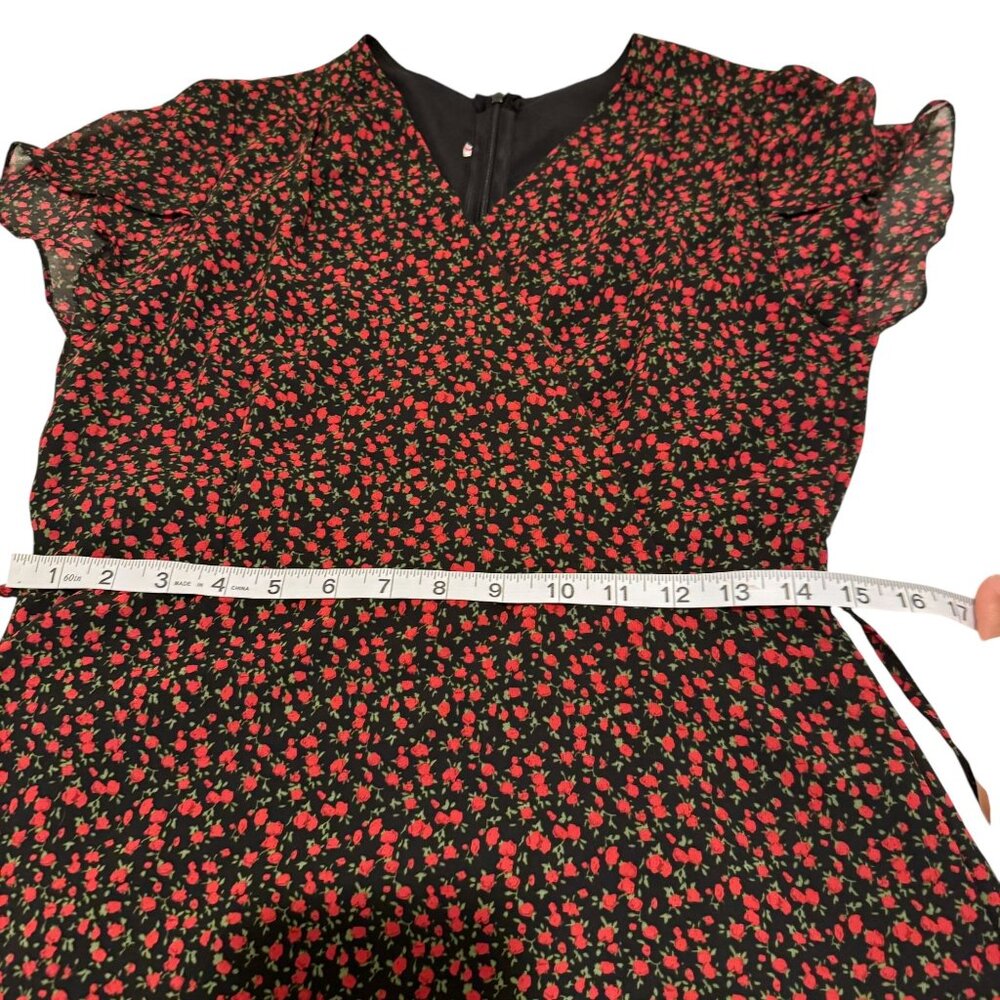 Patterned Dress Women's V-Neck Short Sleeve Knee Length Dress Size L - Picture 6 of 8